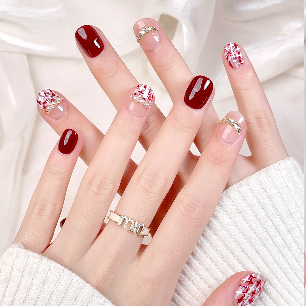 Набор из 10 коротких квадратны – обзор и цена Nail Art Quirky